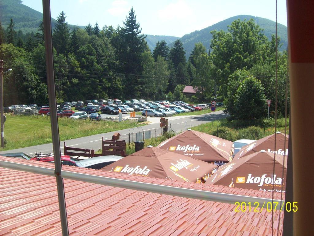 Hotel U Lip Trojanovice Френштат-под-Радгоштем Экстерьер фото